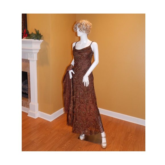 Victoria Royal (The Millennium) size 4 BRONZE/GOLD SEQUINED - Picture 4 of 16